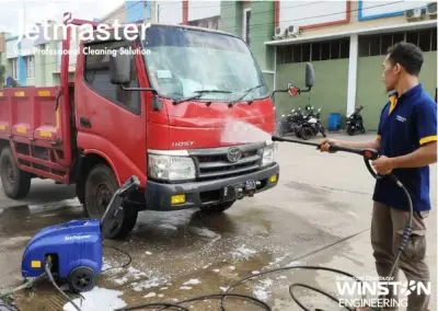 Mengapa Jetmaster Menjadi Pilihan Profesional untuk Pembersihan Komersial dan Industri?