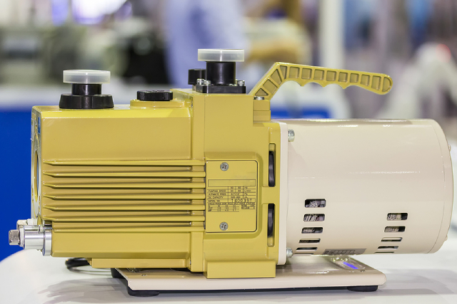 Vacuum Pump Issues: 6 Signs Your Equipment Is Nearing Failure