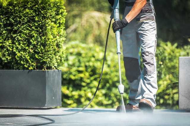Year-End Guide: Replace or Service Your High-Pressure Cleaner Year-End Guide: Replace or Service Your High-Pressure Cleaner