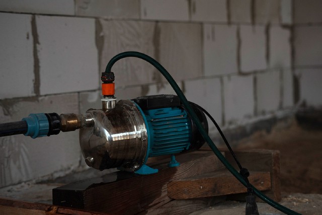 Water Transfer Pump Safety: Best Practices and Precautions