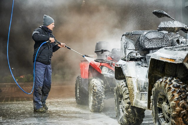 How A High-Pressure Cleaner Helps Maintain Heavy Equipment