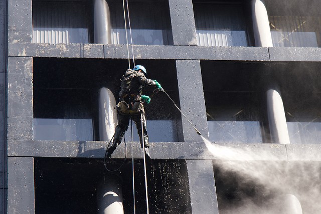 The Role of High Pressure Cleaners in Construction Site Cleanup