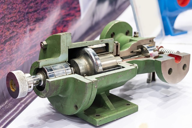 Internal Gear Pumps vs. External Gear Pumps: A Comparison