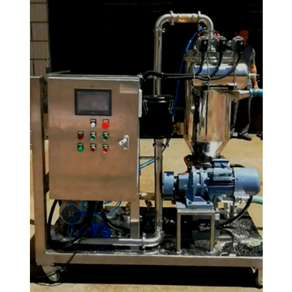 Vacuum conveyor system